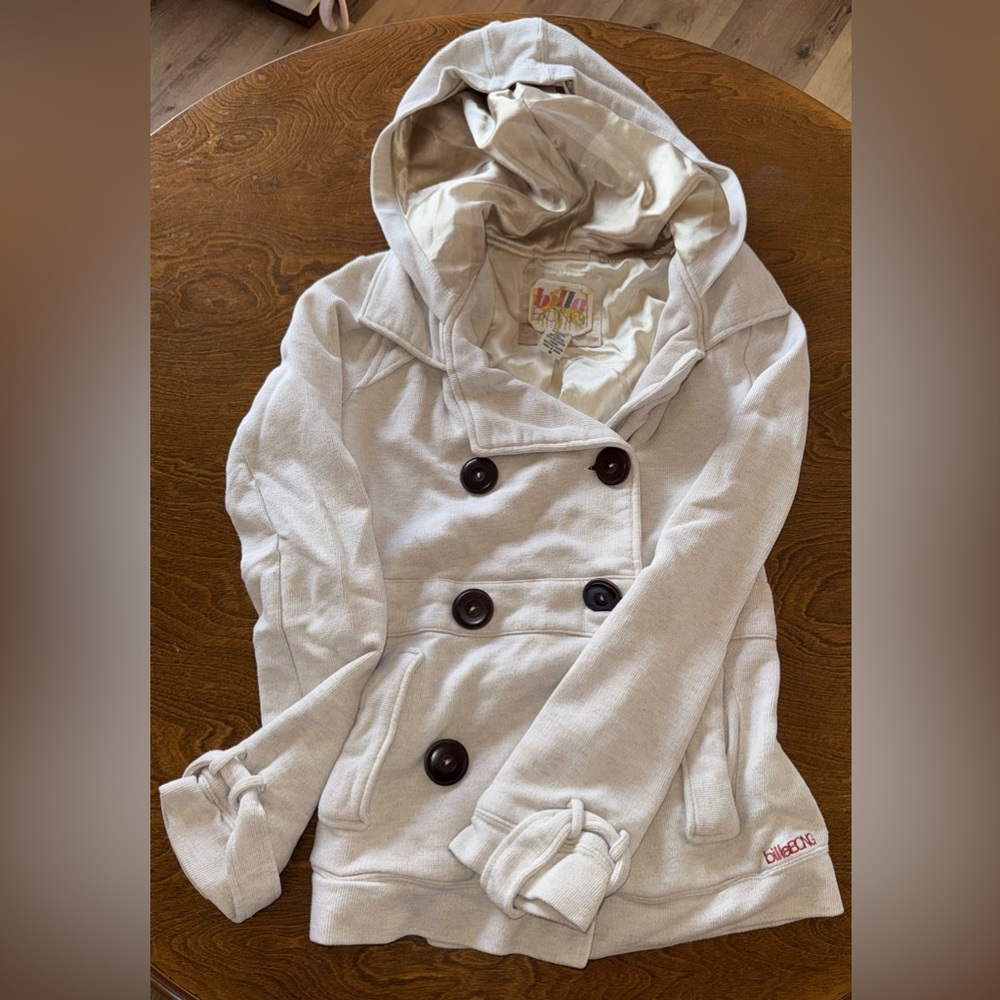Billabong Cream Colored Jacket, size medium